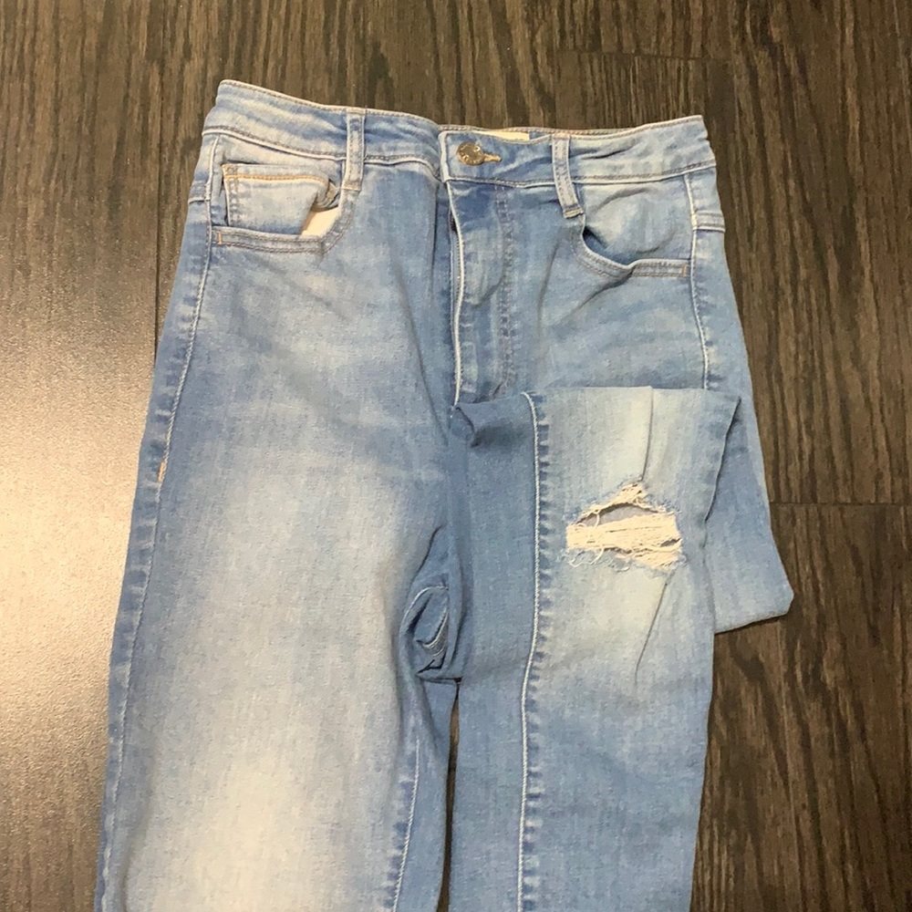 light wash jeans